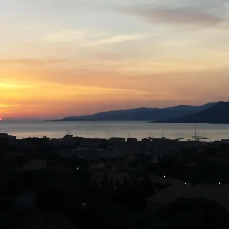 La Perle Du Valinco #familial#balcon#piscine#mer アパート プロプリアノ